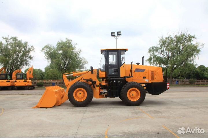 Фронтальный погрузчик Lonking CDM835, 2023