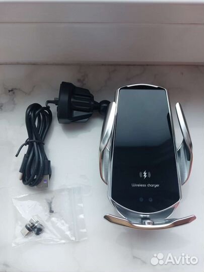 Держатель для телефона с беспроводной зарядкой30вт