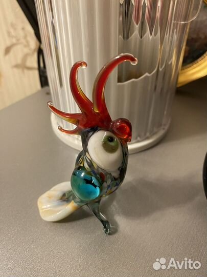 Статуэтка попугай