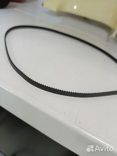 Зубчатый ремень на швейную машинку Jaguar 415