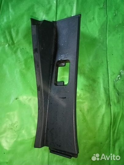 Накладка задней панели на Subaru Tribeca WXF 2008г