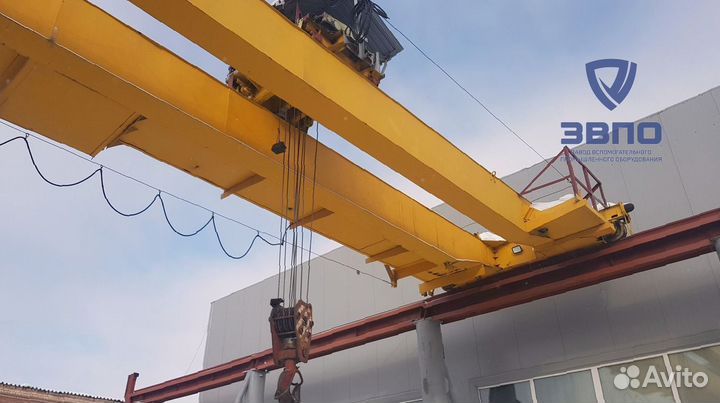 Мостовой двухбалочный кран