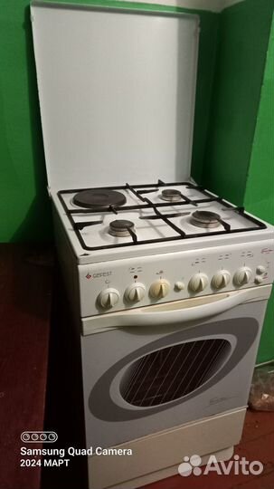Продам газовую плиту