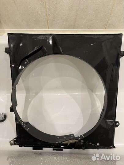 Диффузор вентилятора Тойота Прадо 150 2017-2021