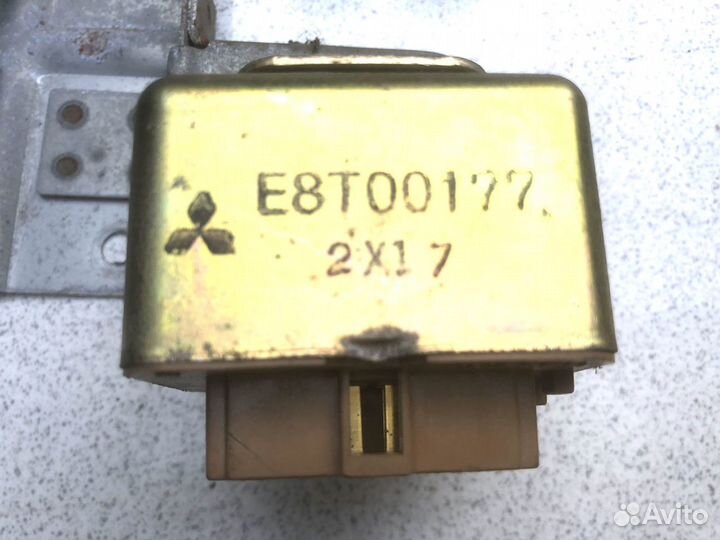 Реле топливного насоса Mitsubishi