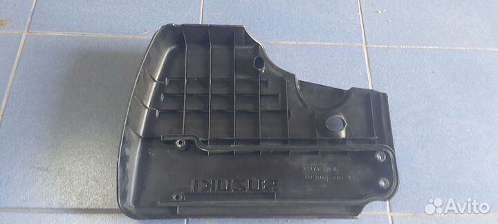 Клапанная крышка Suzuki гбц