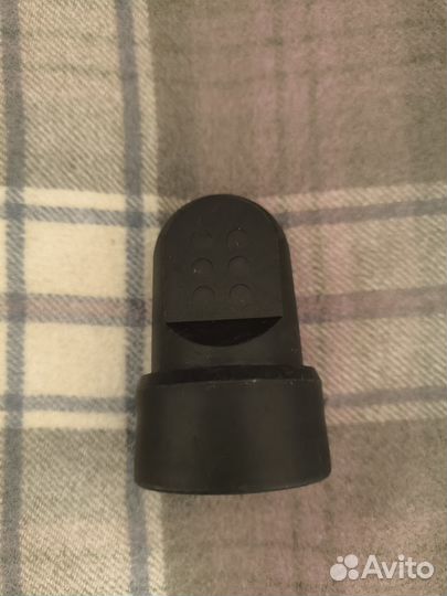 Розетки и выключатели черные