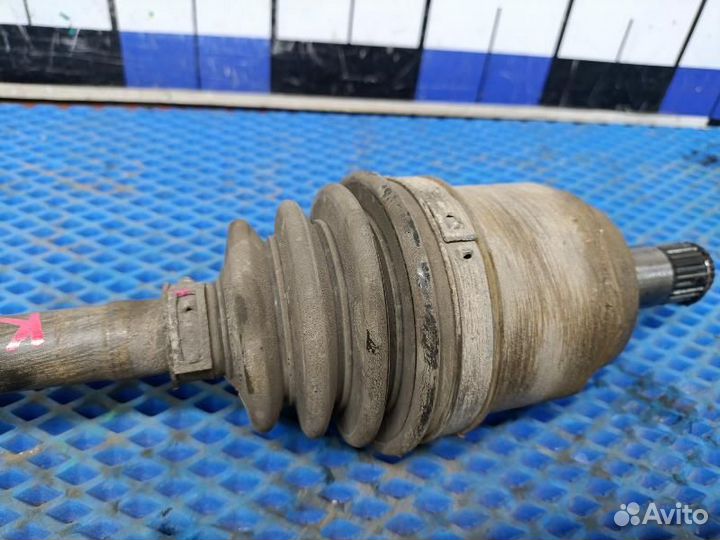 Привод левый Лада Калина 21114 2005