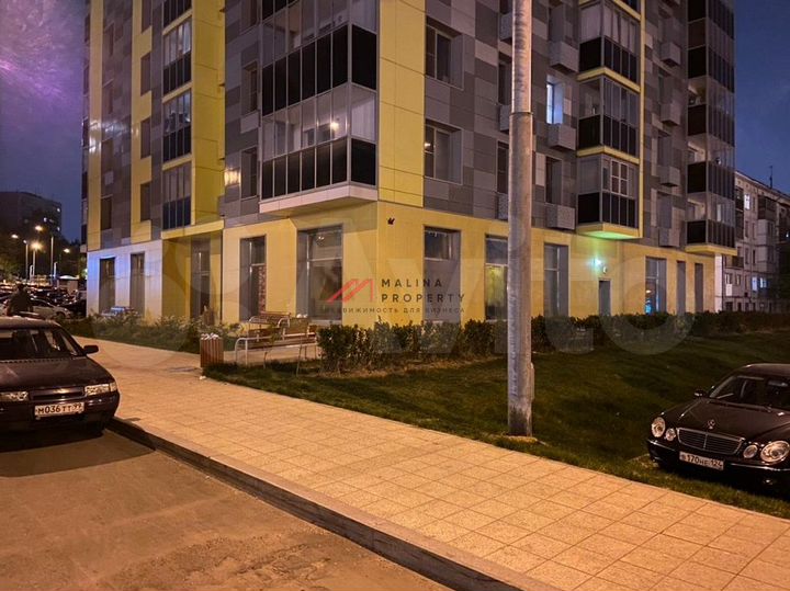 Сдам торговое помещение, 93 м²