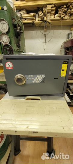 Сейф Onix NTL-24mе