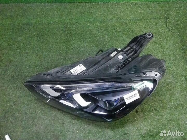 Фара левая Mercedes-Benz GLE