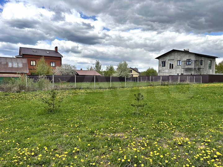 Участок 7 сот. (ИЖС)