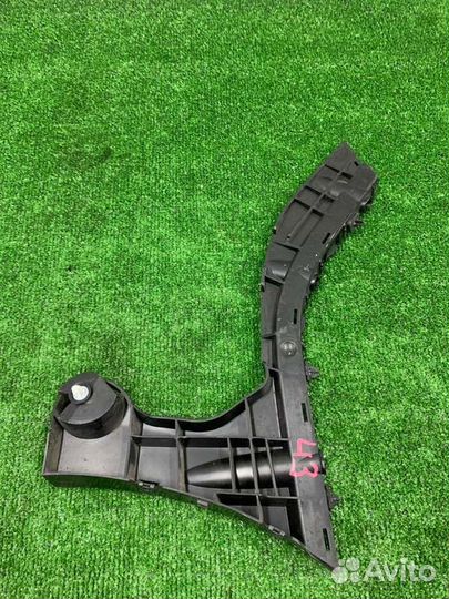 Кронштейн заднего бампера левый Volvo Xc60 B4204T7