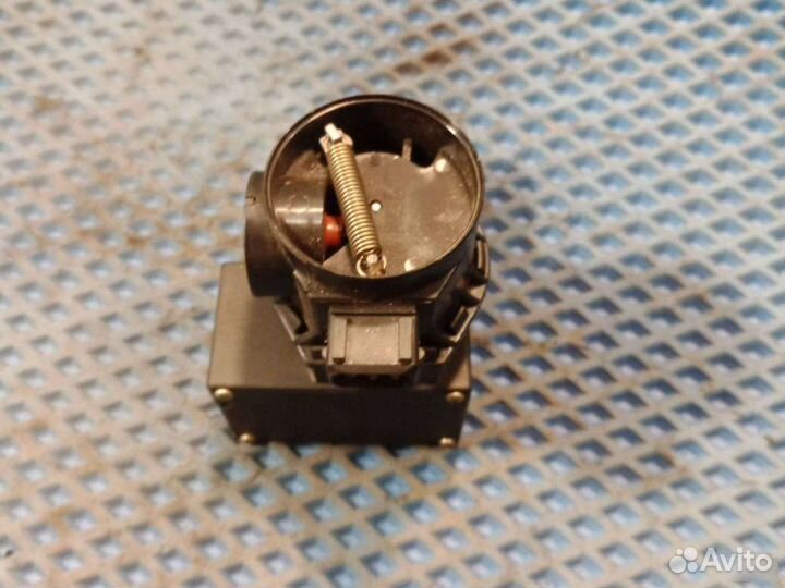 Компрессор центрального замка Volkswagen Golf 2