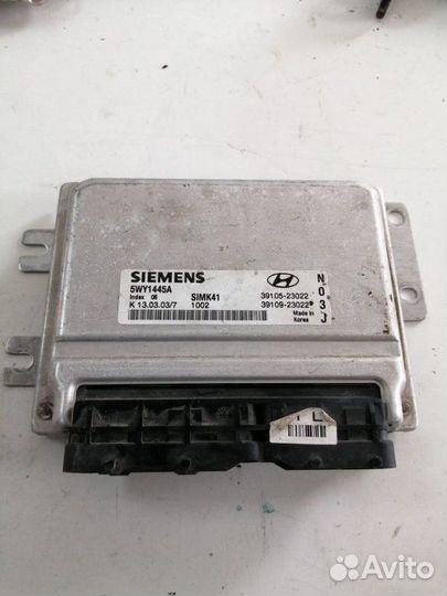 Блок управления двигателем Hyundai Elantra XD 2.0