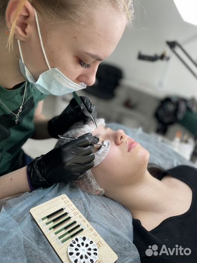 Наращивание ресниц