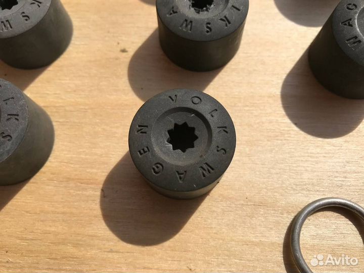 Колпачки колесных болтов Volkswagen Audi Skoda