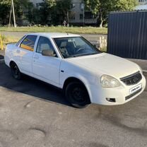 ВАЗ (LADA) Priora 1.6 MT, 2011, битый, 179 623 км, с пробегом, цена 350 000 руб.