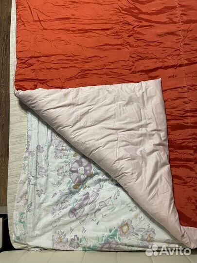 Стеганное одеяло из верблюжей шерсти