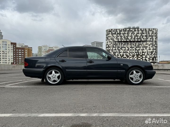 Mercedes-Benz E-класс 2.0 AT, 1999, 395 000 км