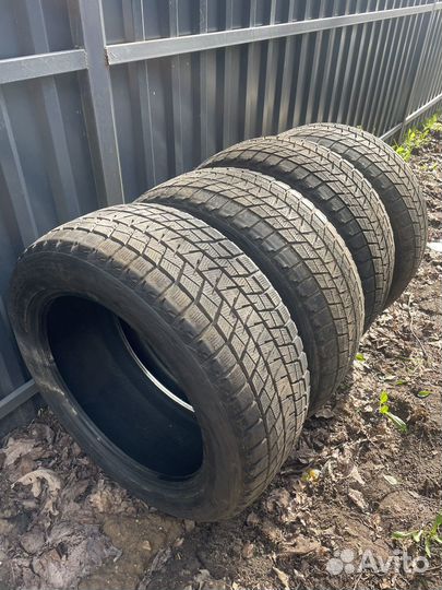 Bridgestone Blizzak Spike-02 SUV 265/50 R19