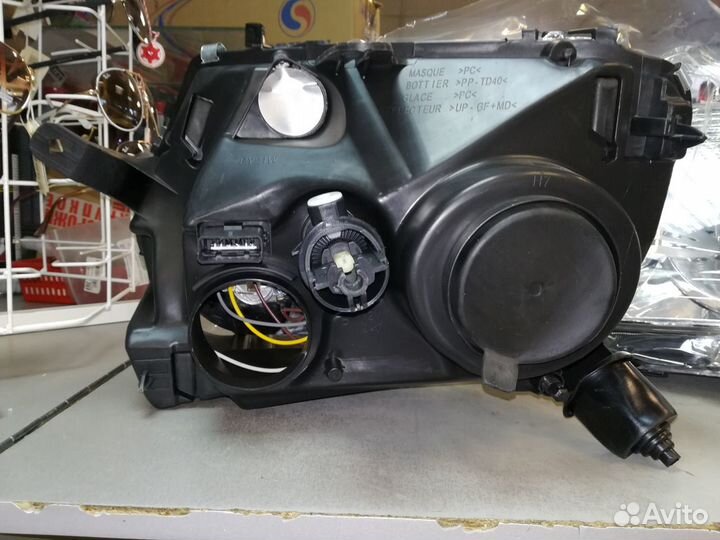 Фара левая Рено Дастер renault Duster с 2010 Новая