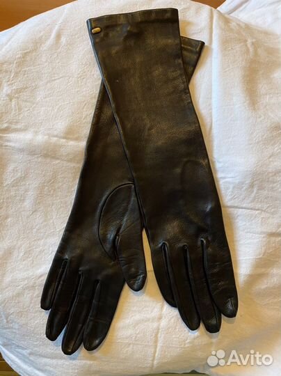 Перчатки женские кожаные Escada