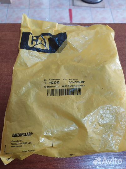 Датчик темп-ры топлива и антифриза CAT 1022240
