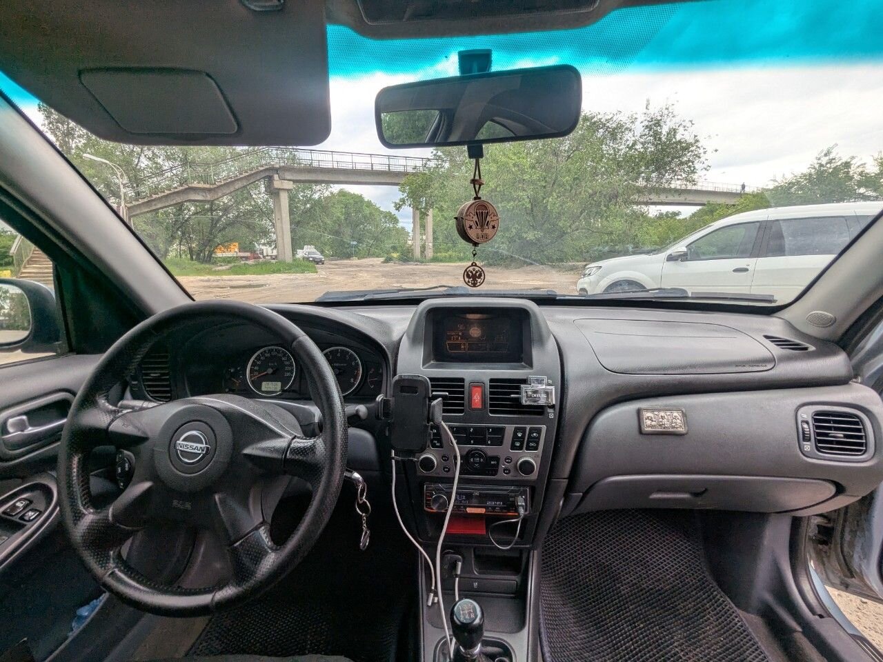 Nissan Almera: фото владельца