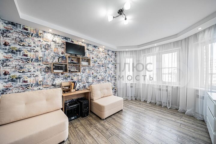 2-к. квартира, 65 м², 4/18 эт.