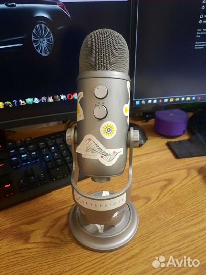 Микрофон blue yeti