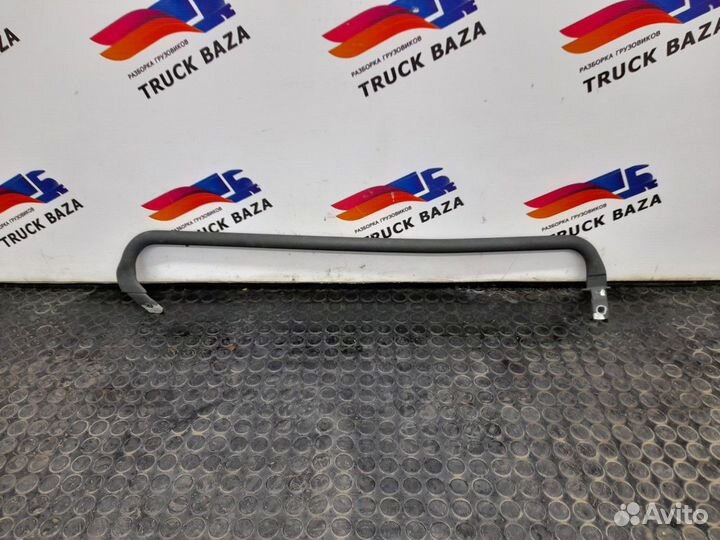 Поручень кабины передний правый