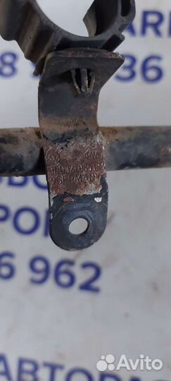 Трубка охлаждения на Volkswagen Phaeton