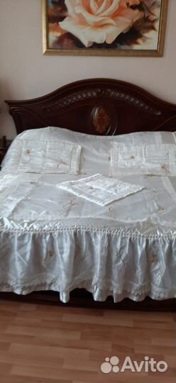 Покрывало нарядное с наволочками