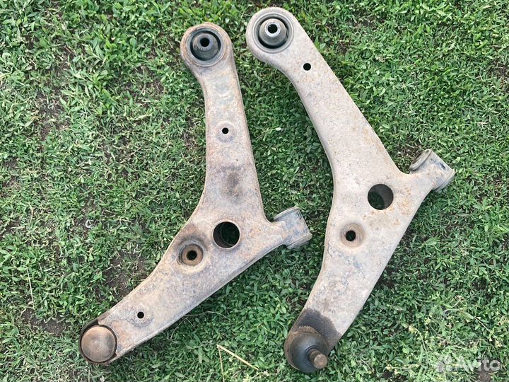 Рычаг передней подвески