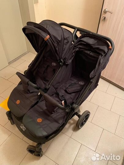 Коляска для двойни