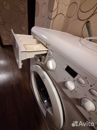 Стиральная машина indesit