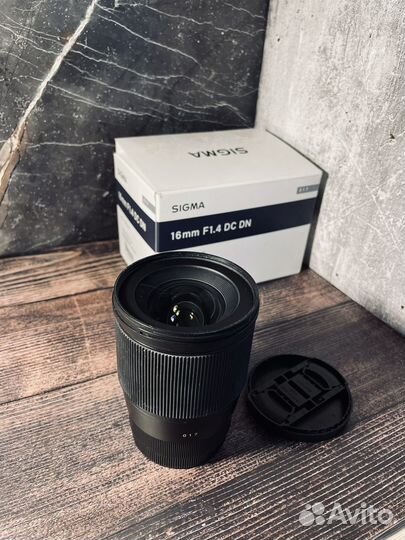 Sigma 16mm f 1 4 Sony e