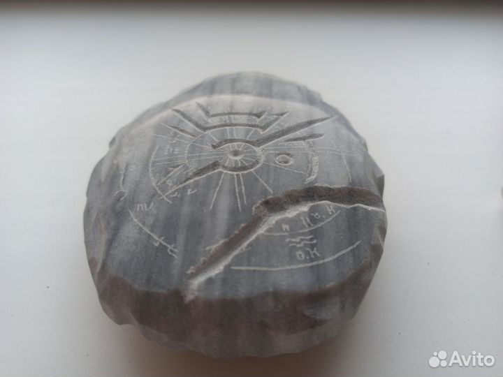 Изделие из мрамора - амулет из 