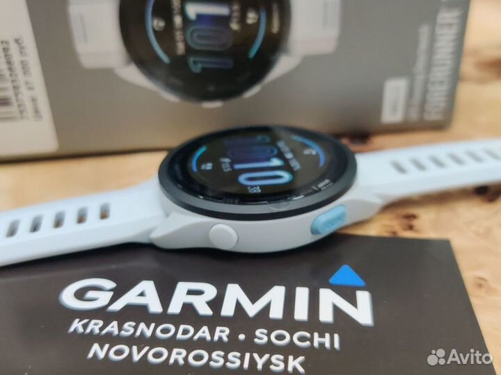 Часы Garmin Forerunner 165 Mist Gray/Whitestone