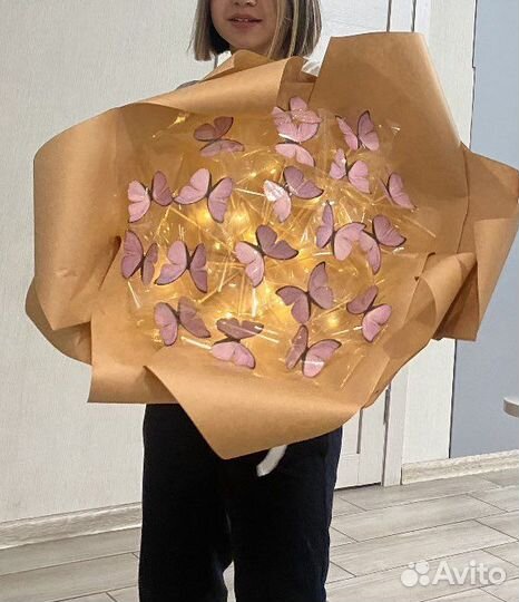 Букет из бабочек светящийся с гирляндой