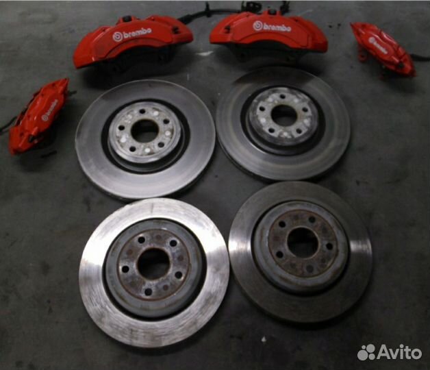 Комплект тормозов Jeep Grand Cherokee SRT 8 6.4