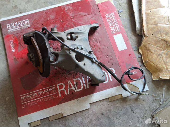 Ступица Audi A4 avant 8E (Заднее Левое)