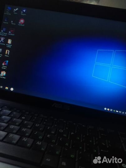 Ноутбук asus