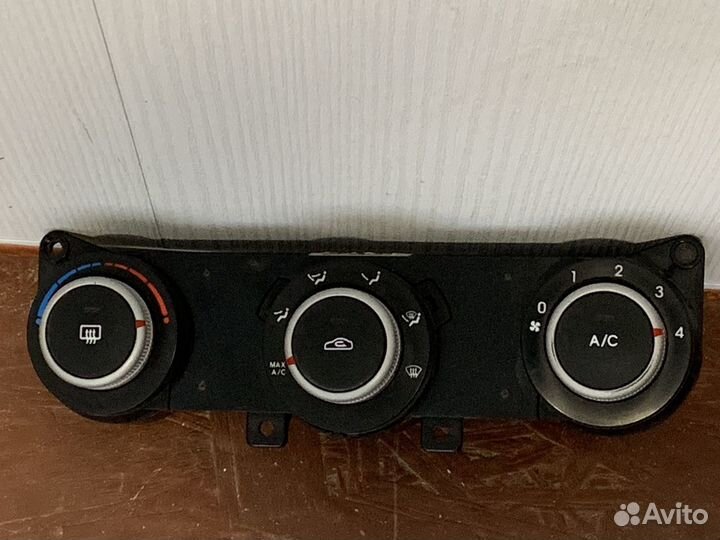 Блок управления печкой на Киа Сид