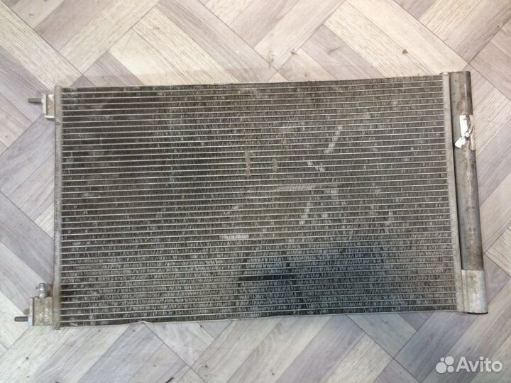 Радиатор кондиционера Opel Insignia