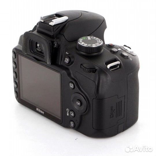Nikon D3200 body новый