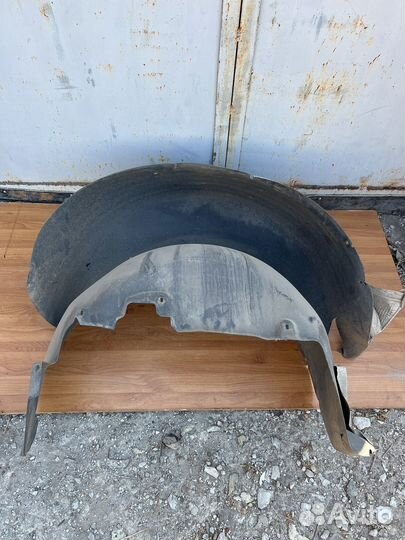 Подкрылок задний porsche cayenne 957