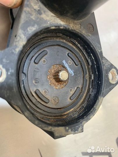 Мотор стояночного тормоза Volkswagen Passat B6 2.0