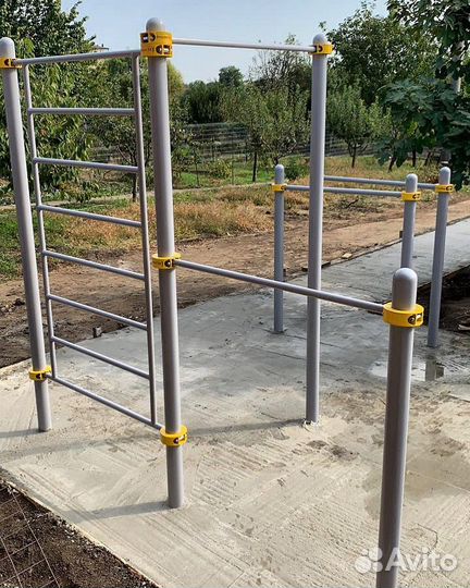 Турник с кольцами воркаут уличный на хомутах